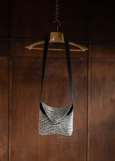 JAN-JAN VAN ESSCHE BAG#34 BROKEN WAVES BLACK AND WHITE
