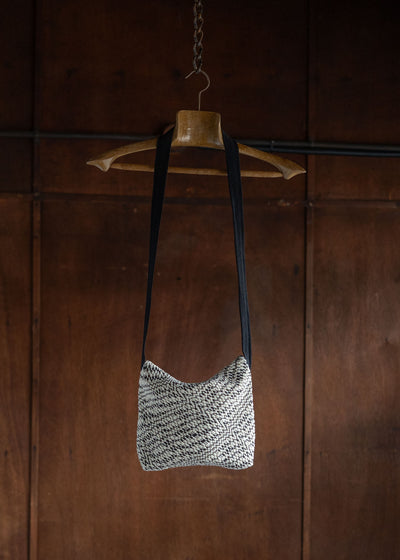 JAN-JAN VAN ESSCHE BAG#34 BROKEN WAVES BLACK AND WHITE
