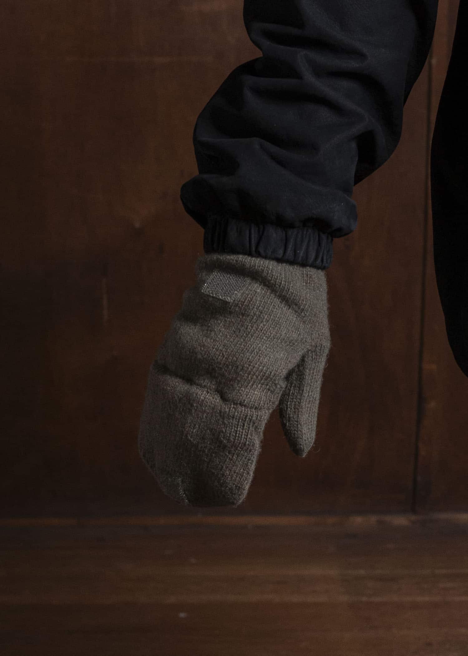 DENTS 37-0710 fleece hunting Gloves OLIVE