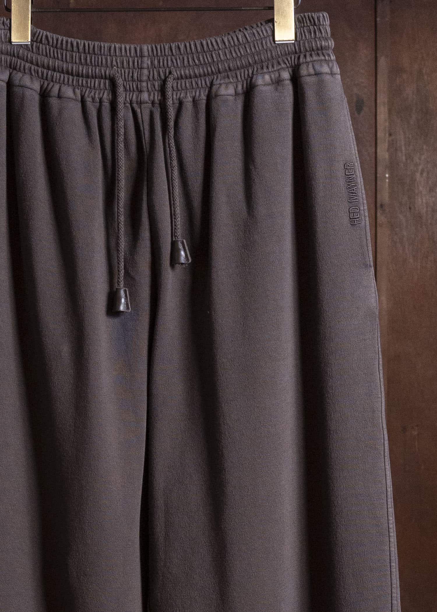 HED MAYNER EMBROIDERED SWEATSHIRT TROUSERS BROWN HMMD70014RHD325