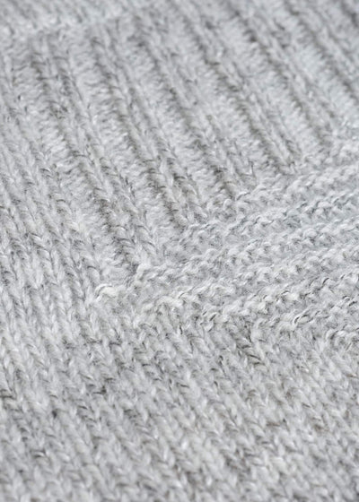 amachi. AY19K-4080 Wood Flame Knit White Gray