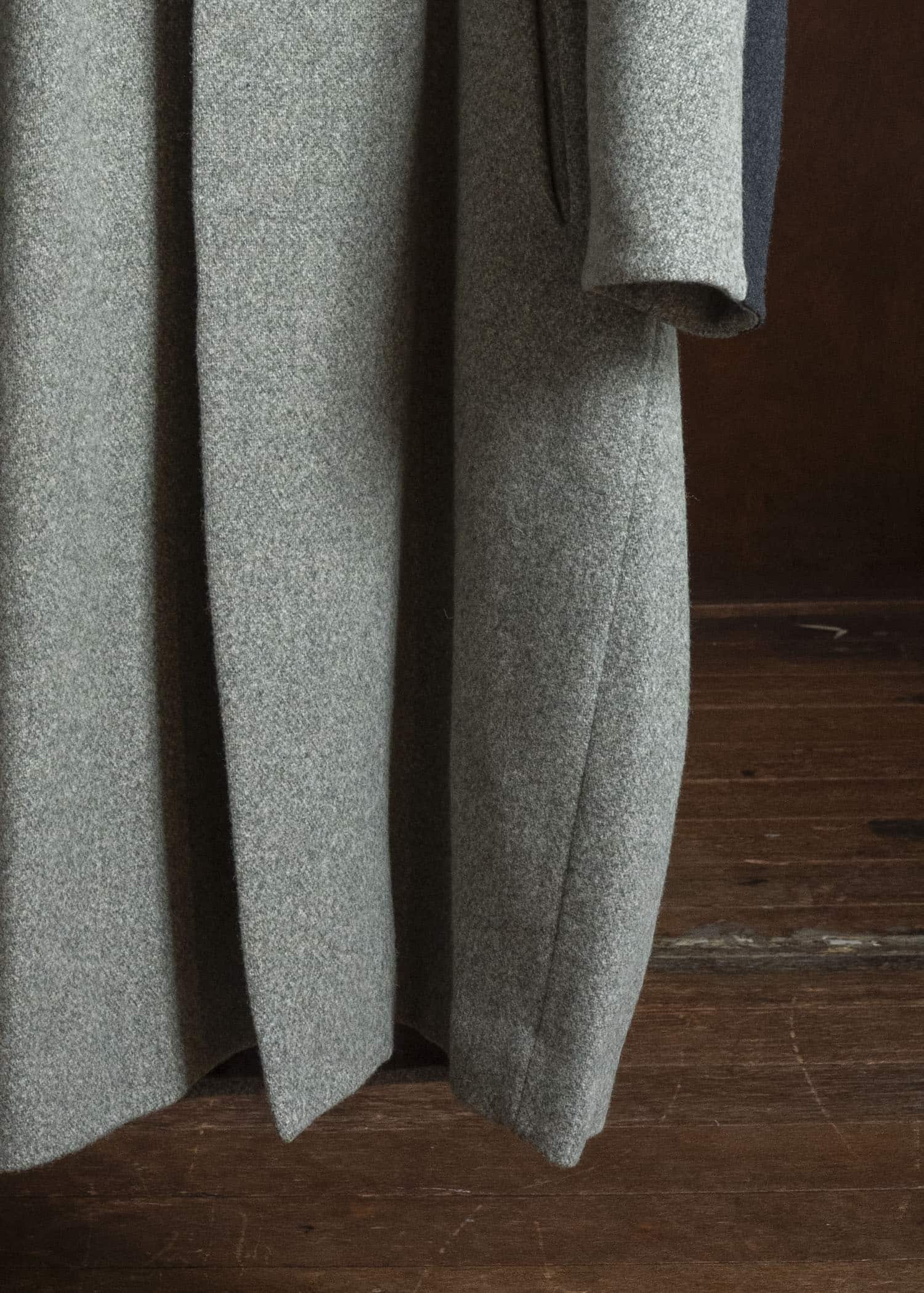 amachi. AY19C-2096 Covered Coat -019 Gray Green