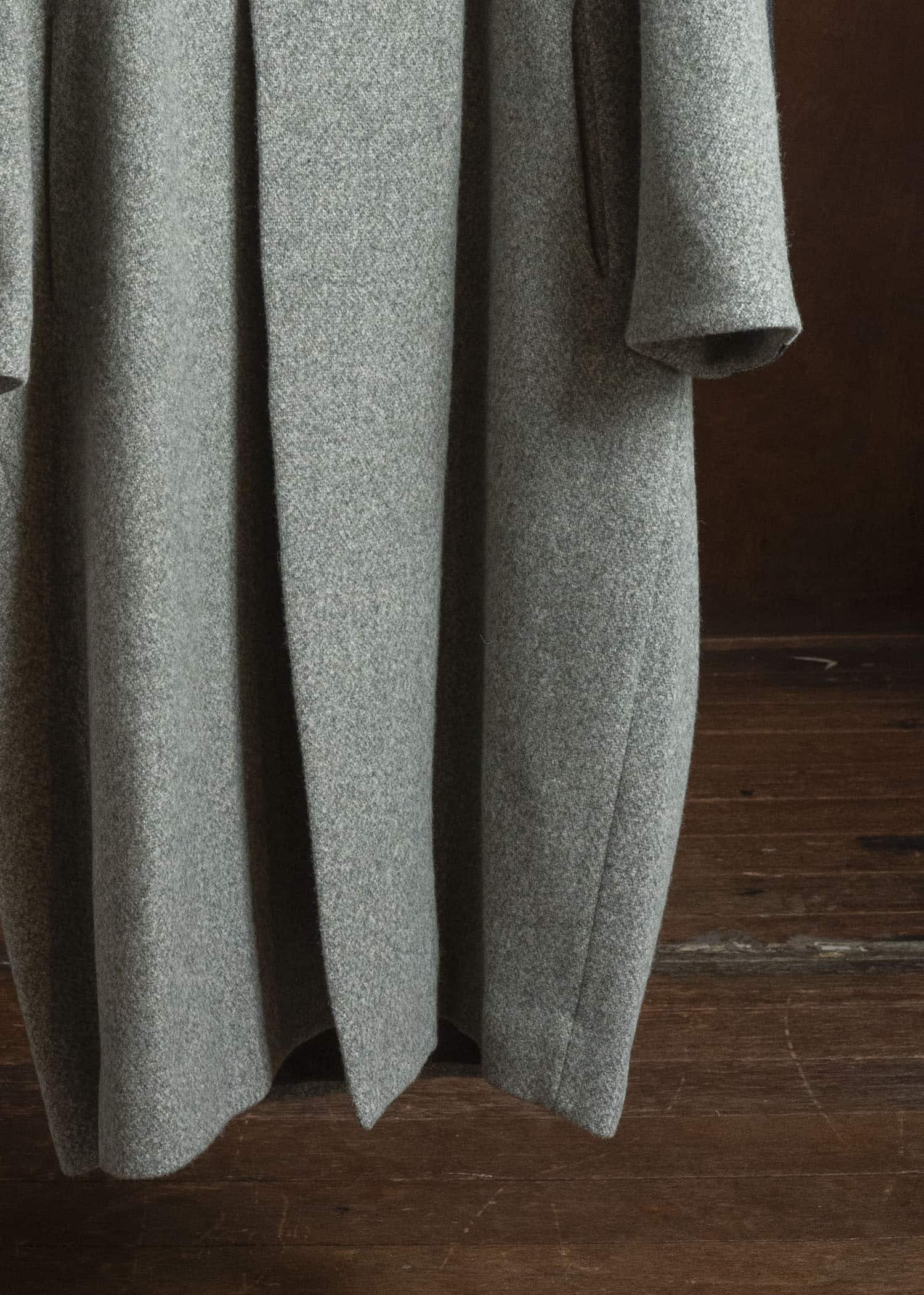 amachi. AY19C-2096 Covered Coat -019 Gray Green