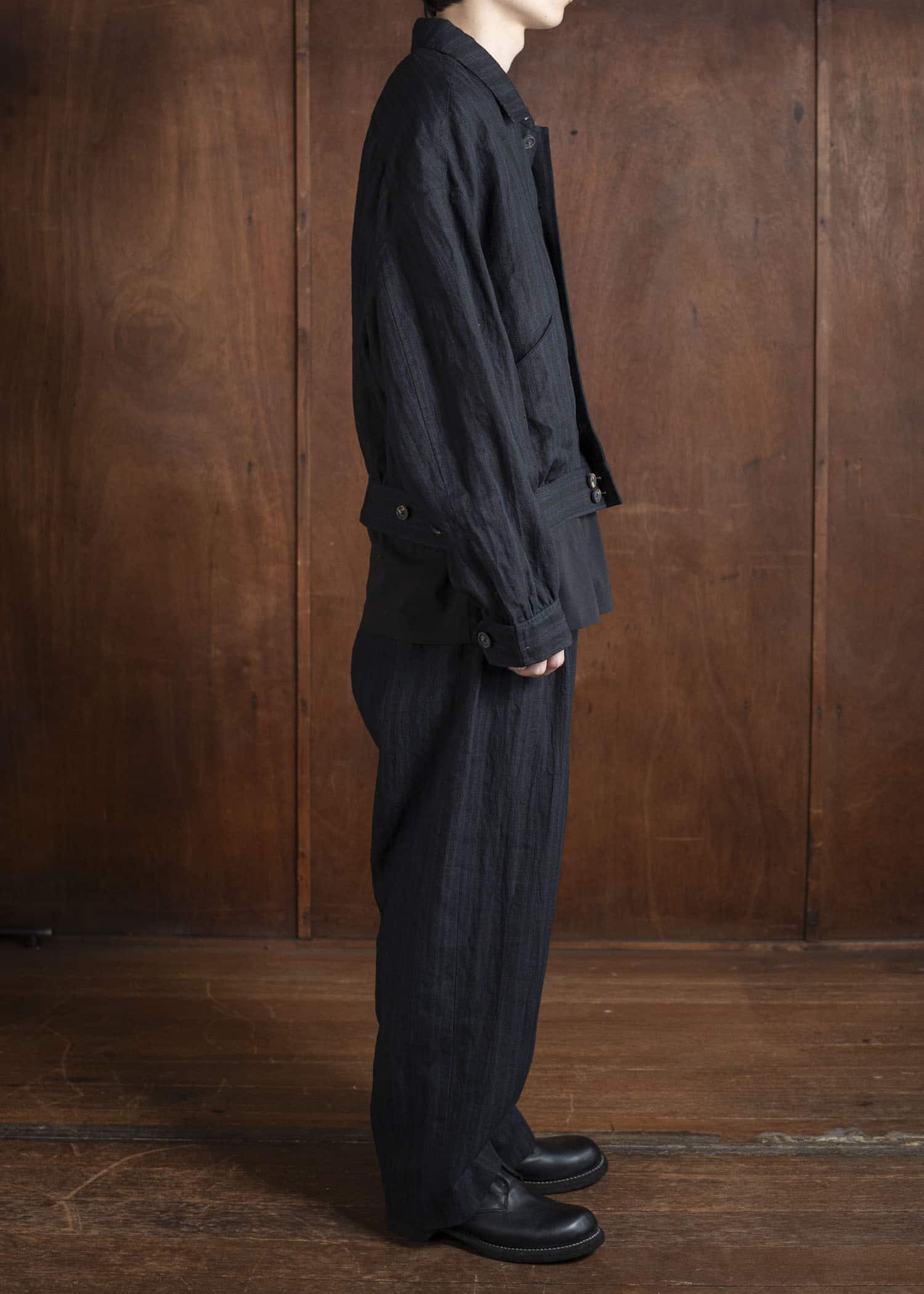 ZIGGY CHEN 0M2520911 SPREAD COLLAR CROPPED JACKET 04-BLACK X DARK BLUE