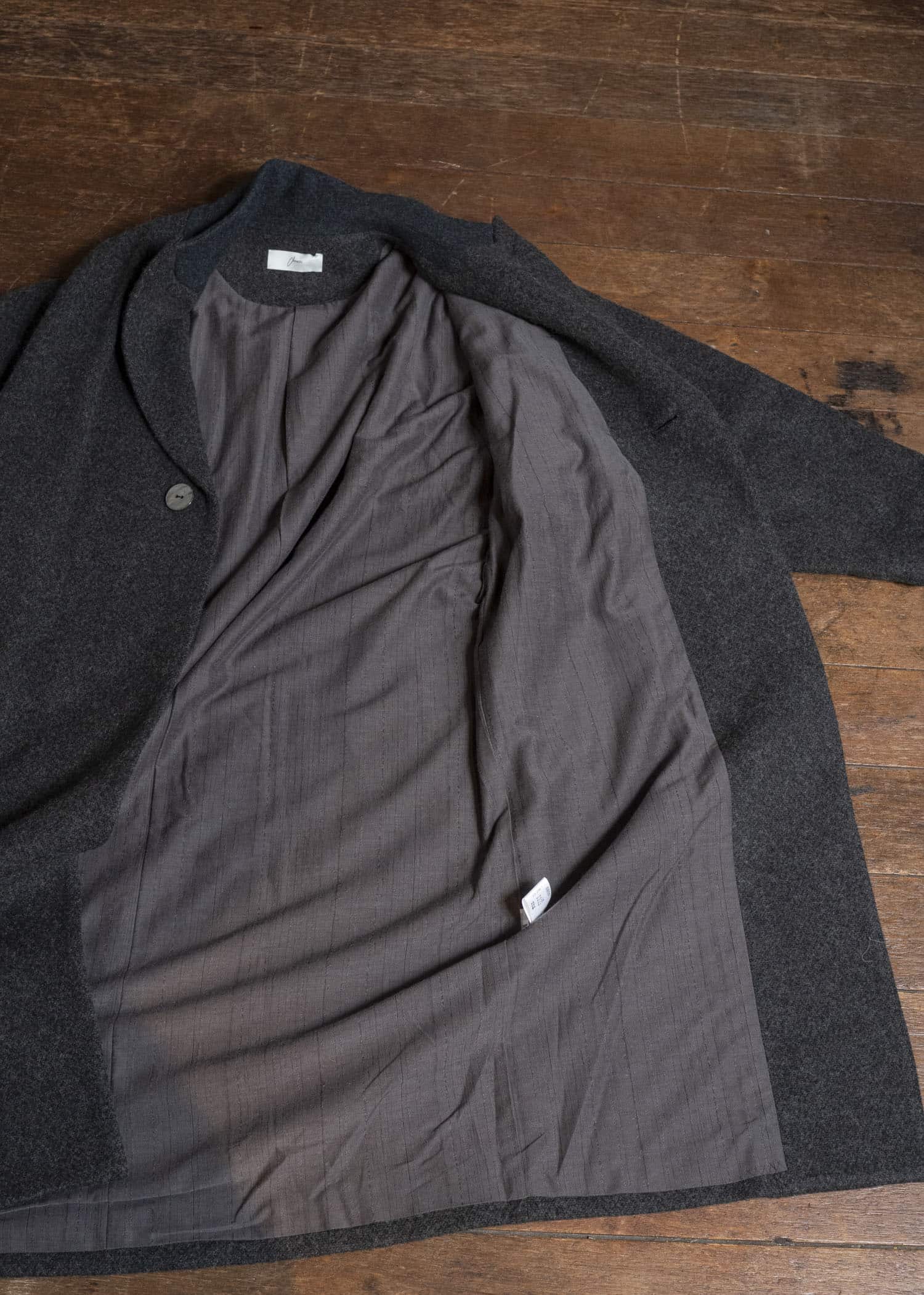 amachi. AY19C-2096 Covered Coat -019 Chacoal Black
