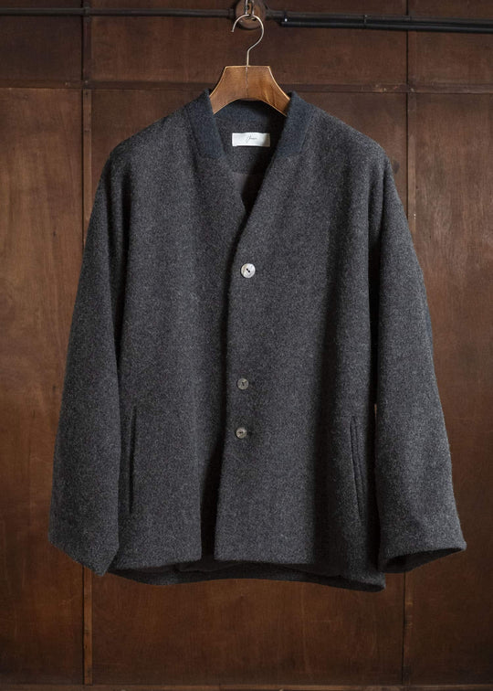 amachi. AY19B-2109 Covered Short Coat Chacoal Black