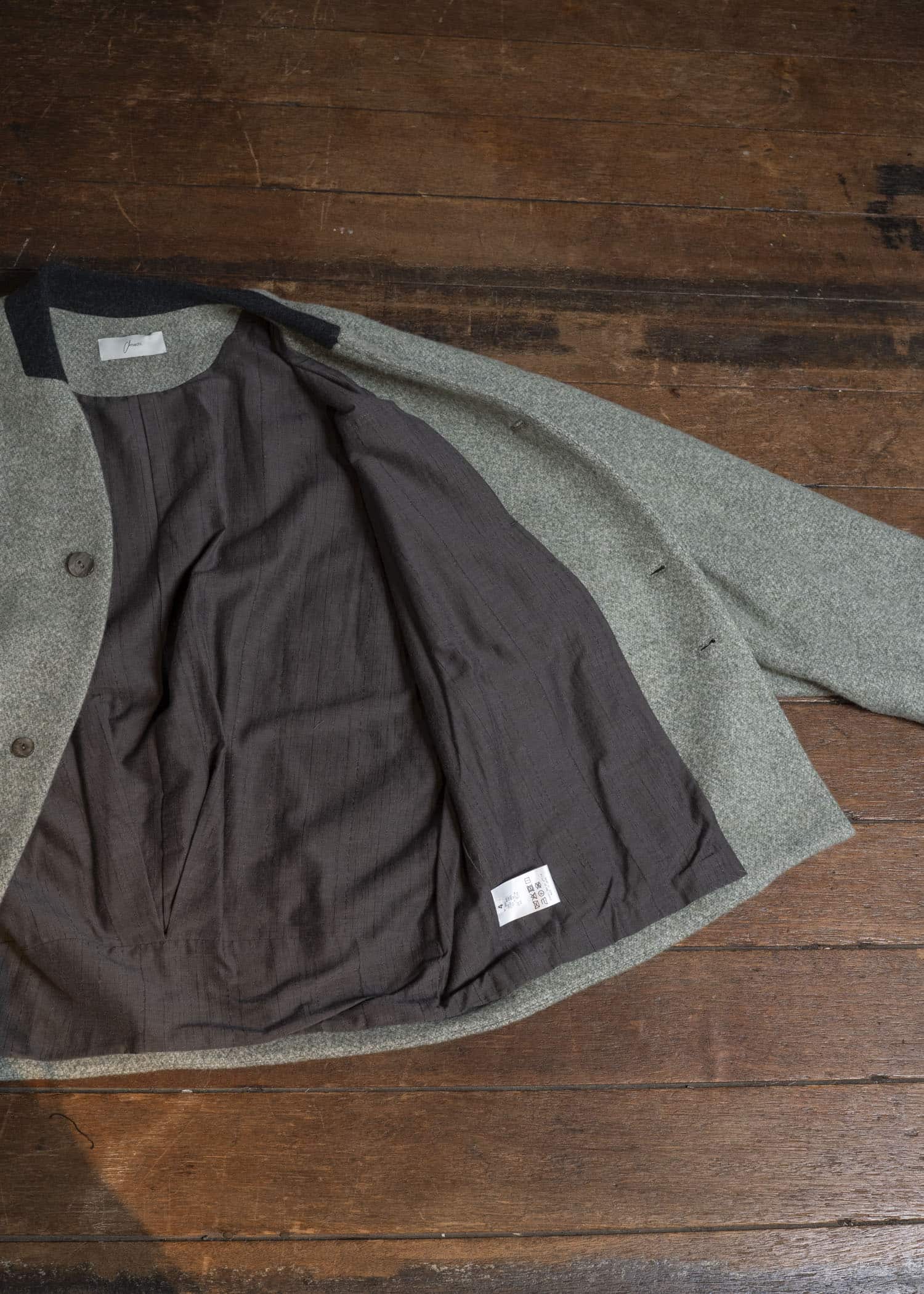 amachi. AY19B-2109 Covered Short Coat Gray Green