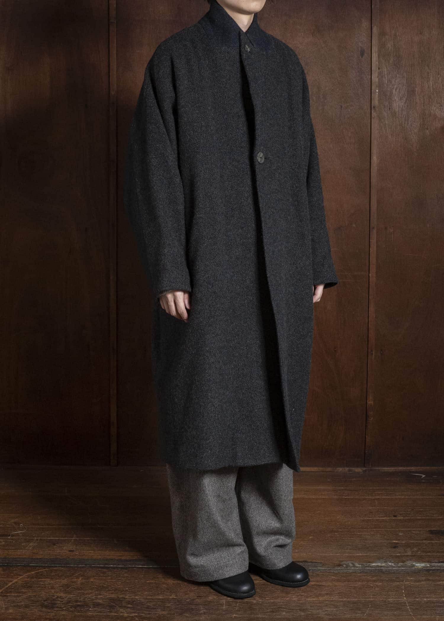 amachi. AY19C-2096 Covered Coat -019 Chacoal Black