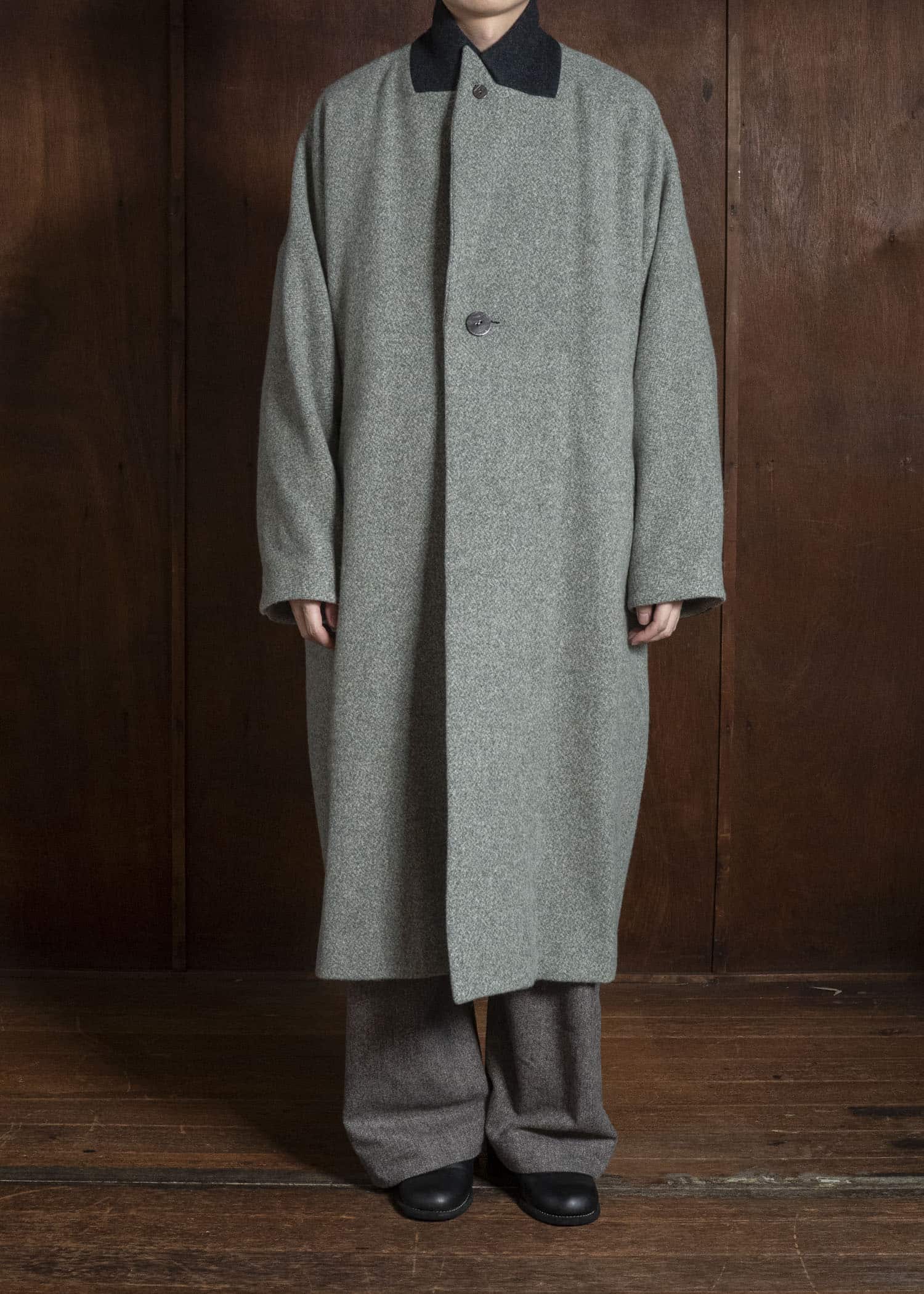 amachi. AY19C-2096 Covered Coat -019 Gray Green