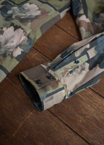 UMA WANG UM1503 Tab Top Army Green