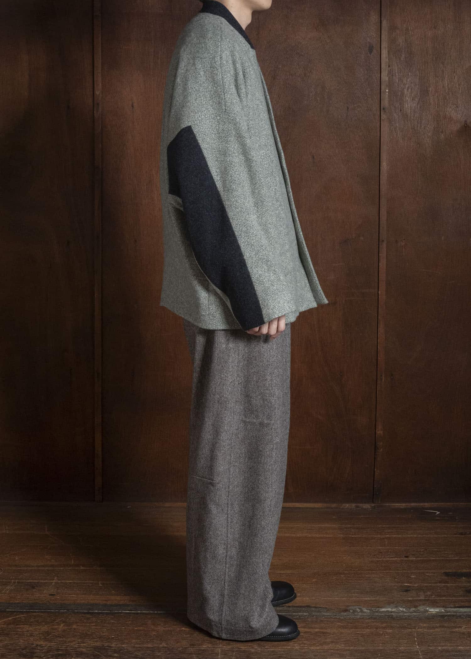 amachi. AY19B-2109 Covered Short Coat Gray Green