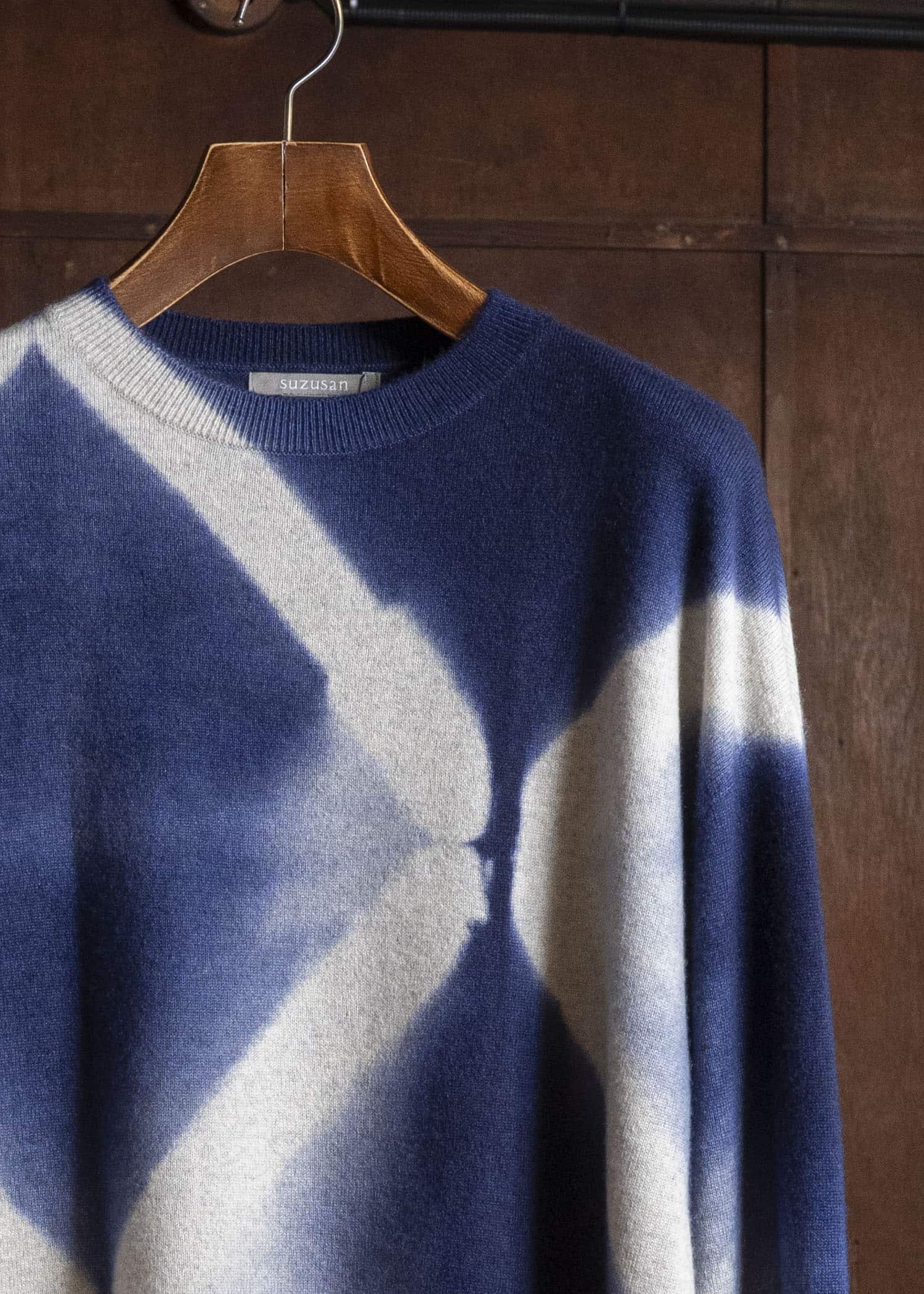SUZUSAN Otsukei Exclusive Crew neck Cashmare Knit itajime shibori X Dark Blue - Grey