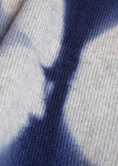SUZUSAN Otsukei Exclusive Crew neck Cashmare Knit itajime shibori X Dark Blue - Grey