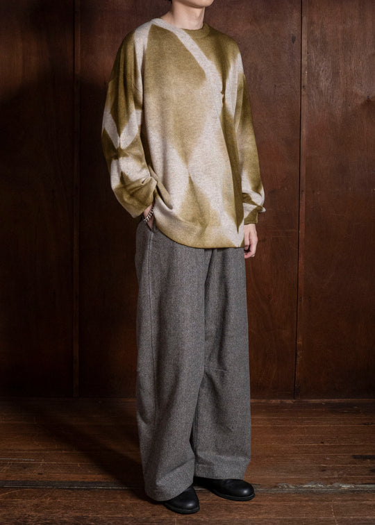 SUZUSAN Otsukei Exclusive Crew neck Cashmare Knit itajime shibori X Dark Olive - Beige
