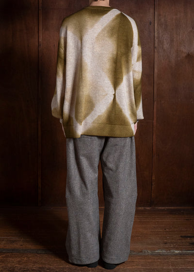 SUZUSAN Otsukei Exclusive Crew neck Cashmare Knit itajime shibori X Dark Olive - Beige