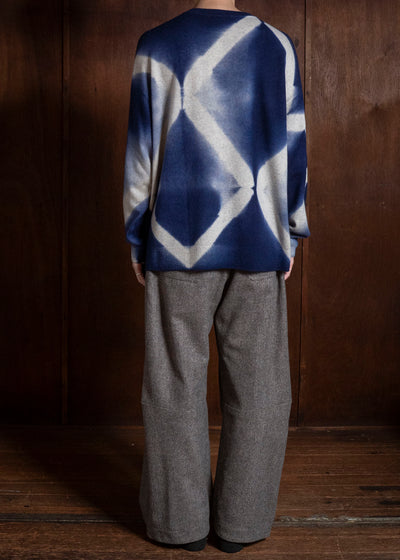 SUZUSAN Otsukei Exclusive Crew neck Cashmare Knit itajime shibori X Dark Blue - Grey