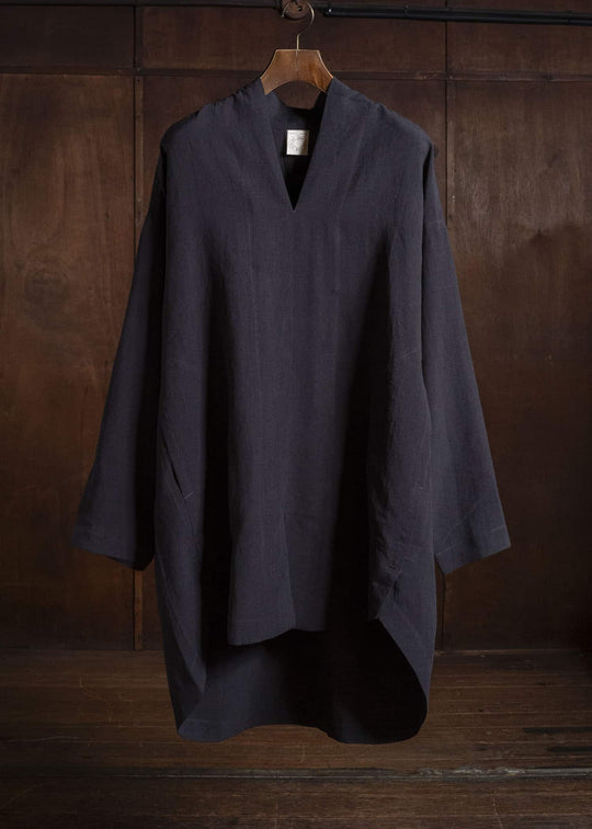 JAN-JAN VAN ESSCHE TUNIC#42 KIMONO COLLAR LOOSE FIT TUNIC WITH KNIFE PLEAT Linen Silk Shirting | Sumi Kuro
