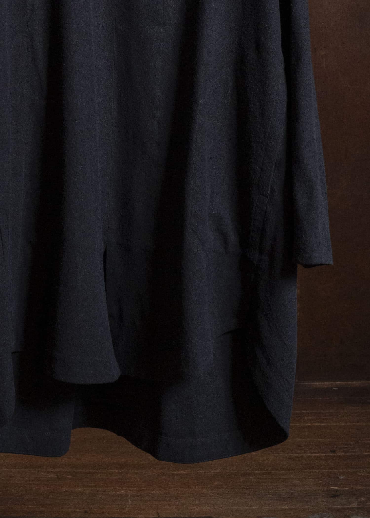 JAN-JAN VAN ESSCHE TUNIC#42 KIMONO COLLAR LOOSE FIT TUNIC WITH KNIFE PLEAT Hemp Se Nappy Cloth | Black