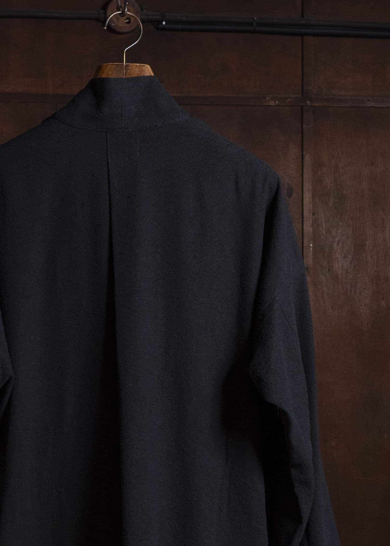 JAN-JAN VAN ESSCHE TUNIC#42 KIMONO COLLAR LOOSE FIT TUNIC WITH KNIFE PLEAT Hemp Se Nappy Cloth | Black