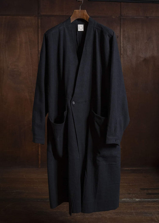 JAN-JAN VAN ESSCHE SHIRT#116 LONG SHIRT WITH DOUBLE CLOSURE AND PATCH POCKETS Hemp Se Nappy Cloth | Black