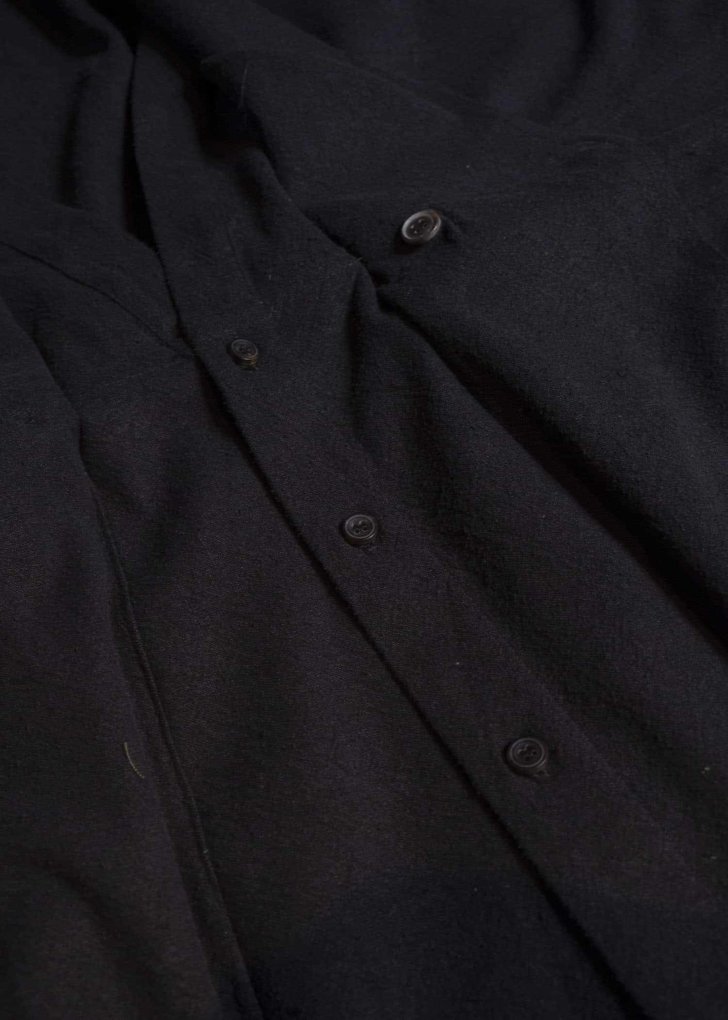 JAN-JAN VAN ESSCHE SHIRT#116 LONG SHIRT WITH DOUBLE CLOSURE AND PATCH POCKETS Hemp Se Nappy Cloth | Black