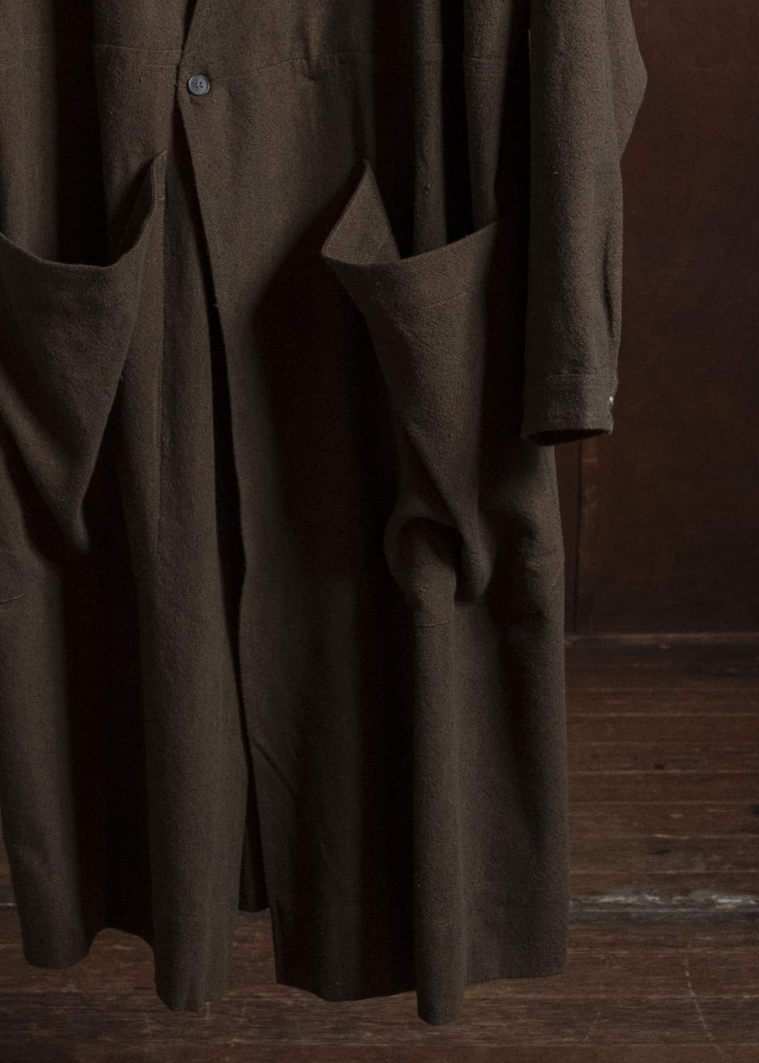 JAN-JAN VAN ESSCHE SHIRT#116 LONG SHIRT WITH DOUBLE CLOSURE AND PATCH POCKETS Hemp Se Nappy Cloth | Ochre