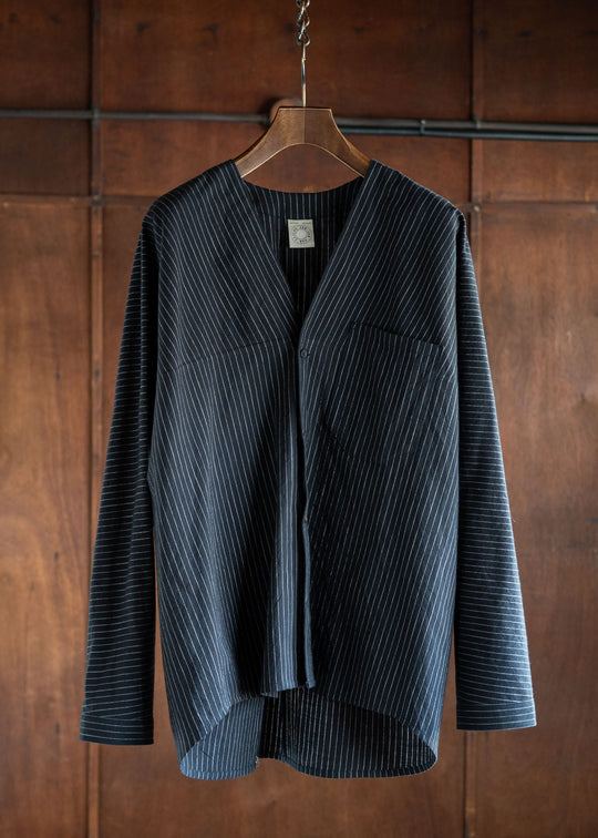 JAN-JAN VAN ESSCHE JAN-JAN VAN ESSCHE ヤンヤン ヴァン エシュ JAN-JAN VAN ESSCHE ヤンヤン ヴァン エシュ SHIRT#99 LOOSE FIT SHIRT WITH DEEP V-NECK COTTON SHIRTING BLACK STRIPED