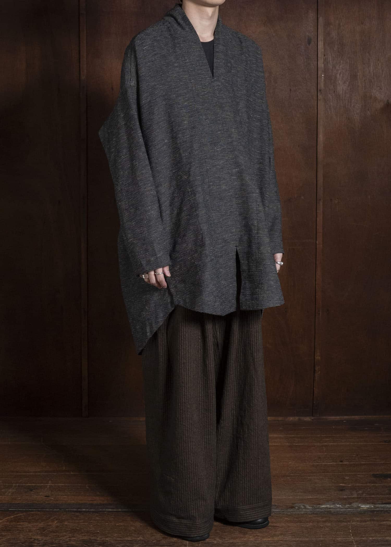JAN-JAN VAN ESSCHE TUNIC#42 KIMONO COLLAR LOOSE FIT TUNIC WITH KNIFE PLEAT Hemp Silk Co Stripes | Noise