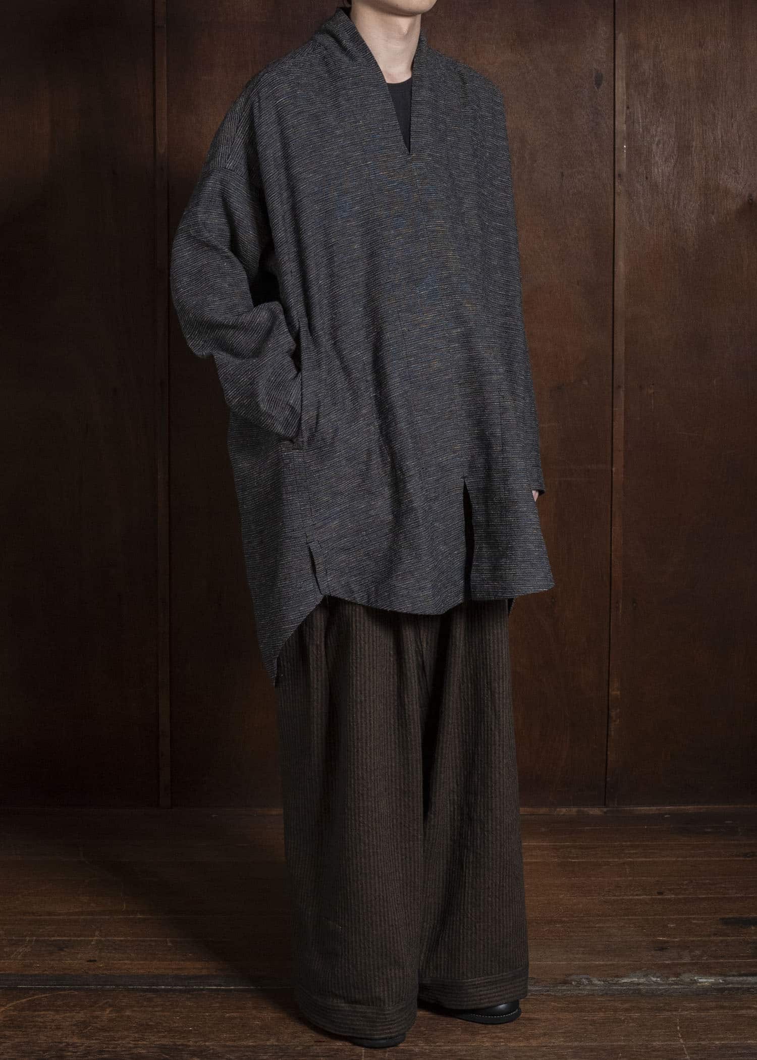 JAN-JAN VAN ESSCHE TUNIC#42 KIMONO COLLAR LOOSE FIT TUNIC WITH KNIFE PLEAT Hemp Silk Co Stripes | Noise