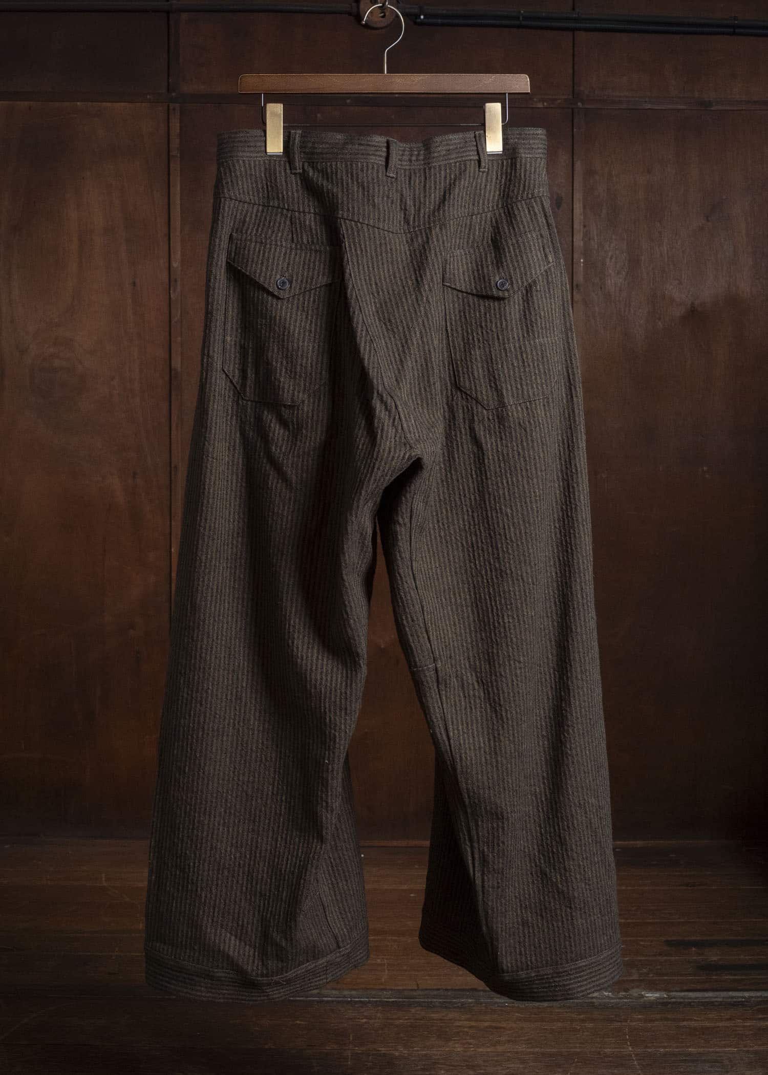 JAN-JAN VAN ESSCHE TROUSERS#93 DOUBLE PLEATED TROUSERS WITH BUTTONSYSTEM AT HEM Hemp Co Reed Twill | Khaki Striped