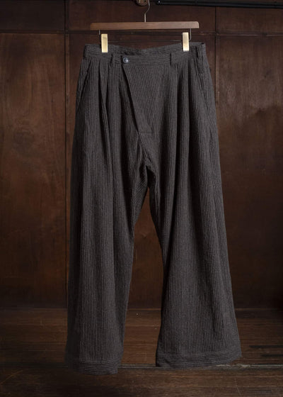 JAN-JAN VAN ESSCHE TROUSERS#93 DOUBLE PLEATED TROUSERS WITH BUTTONSYSTEM AT HEM Yak Linen Cotton | Brown Striped