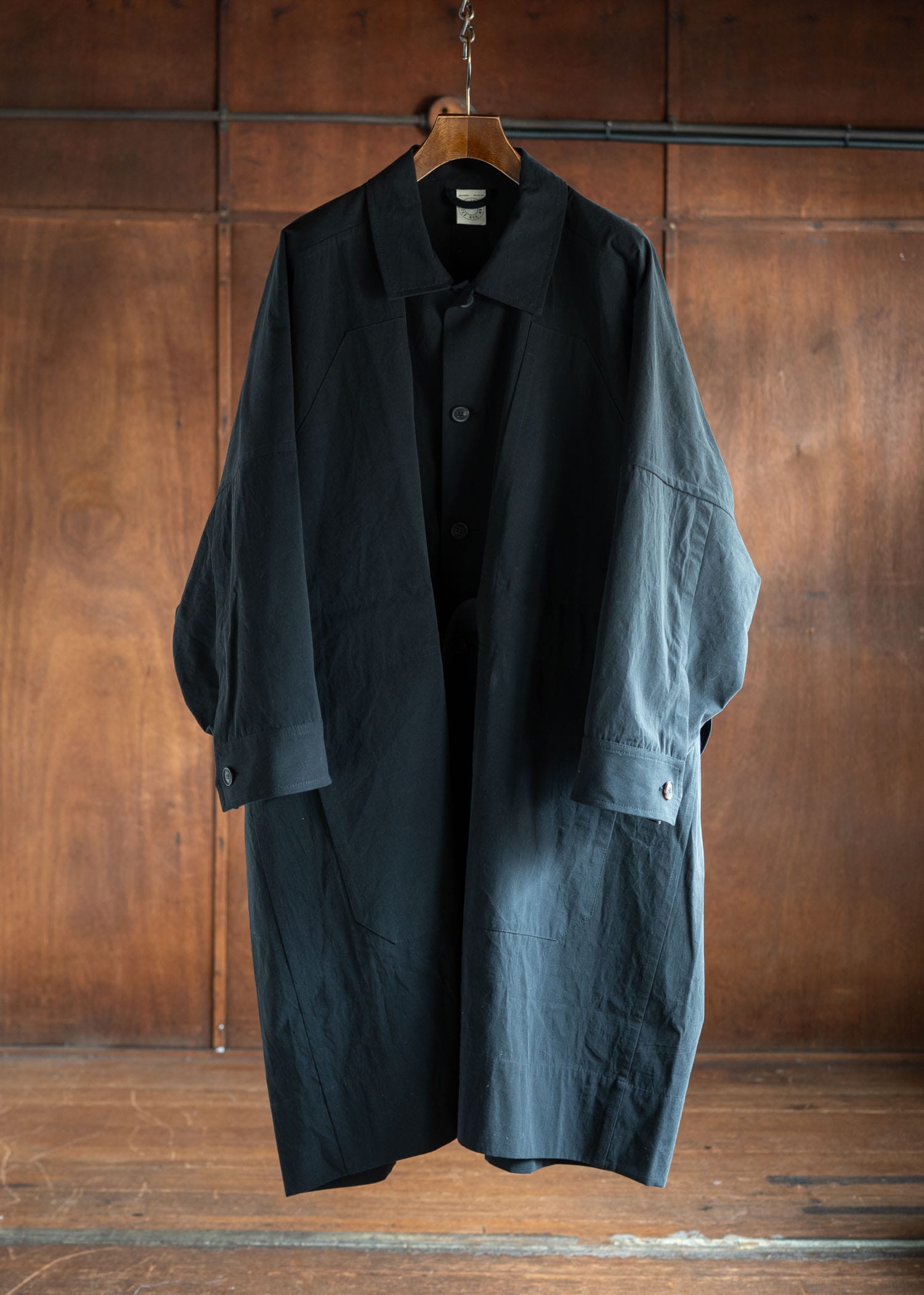 JAN-JAN VAN ESSCHE COAT#29LONG, LOOSE FIT COAT COARSE DENSE TWILL BLACK