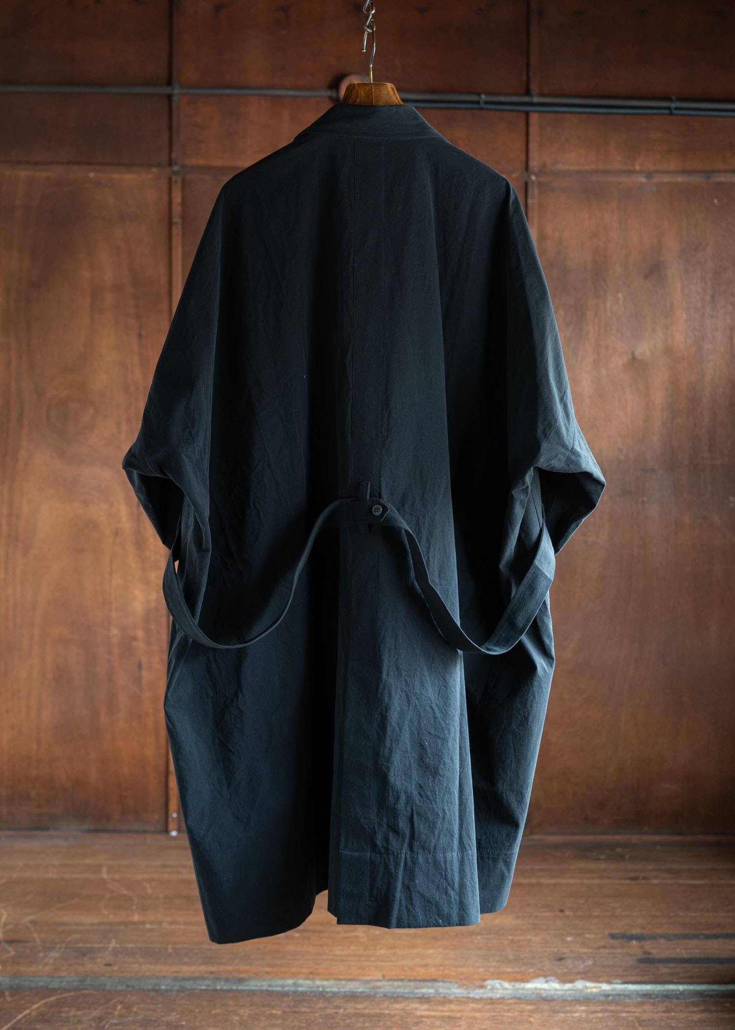 JAN-JAN VAN ESSCHE COAT#29LONG, LOOSE FIT COAT COARSE DENSE TWILL BLACK