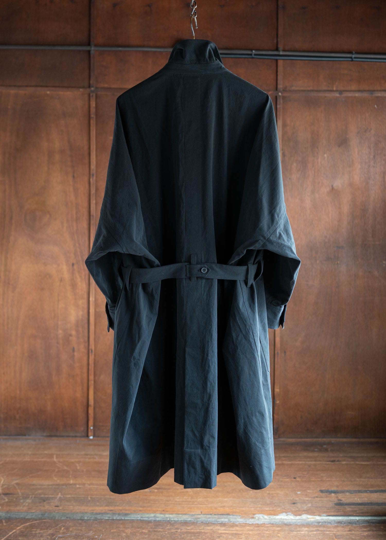 JAN-JAN VAN ESSCHE COAT#29LONG, LOOSE FIT COAT COARSE DENSE TWILL BLACK