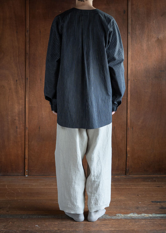 JAN-JAN VAN ESSCHE JAN-JAN VAN ESSCHE ヤンヤン ヴァン エシュ JAN-JAN VAN ESSCHE ヤンヤン ヴァン エシュ SHIRT#99 LOOSE FIT SHIRT WITH DEEP V-NECK COTTON SHIRTING BLACK STRIPED