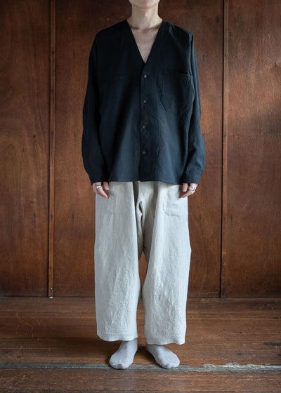 JAN-JAN VAN ESSCHE JAN-JAN VAN ESSCHE JAN-JAN VAN ESSCHE JAN-JAN VAN ESSCHE SHIRT#99 LOOSE FIT SHIRT WITH DEEP V-NECK WASHI SHIRTING BLACK