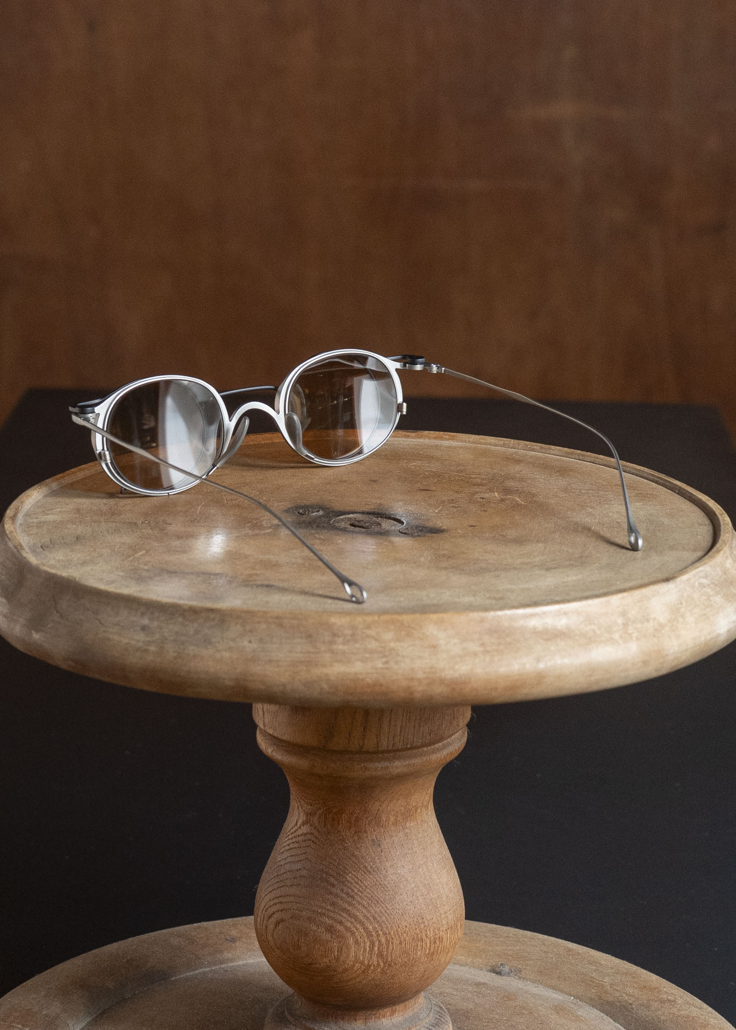 RIGARDS RG1943ZC ANTIQUE TITANIUM (FRAME) x BLACK (CLIP) x SALMON (LENS)