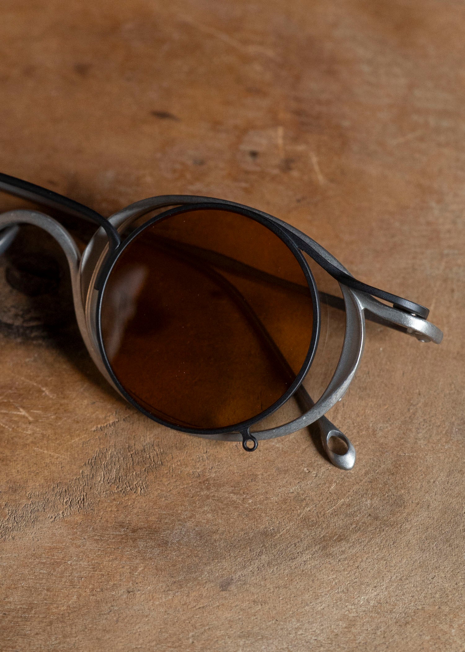 RIGARDS RG1943ZC ANTIQUE TITANIUM (FRAME) x BLACK (CLIP) x SALMON (LENS)