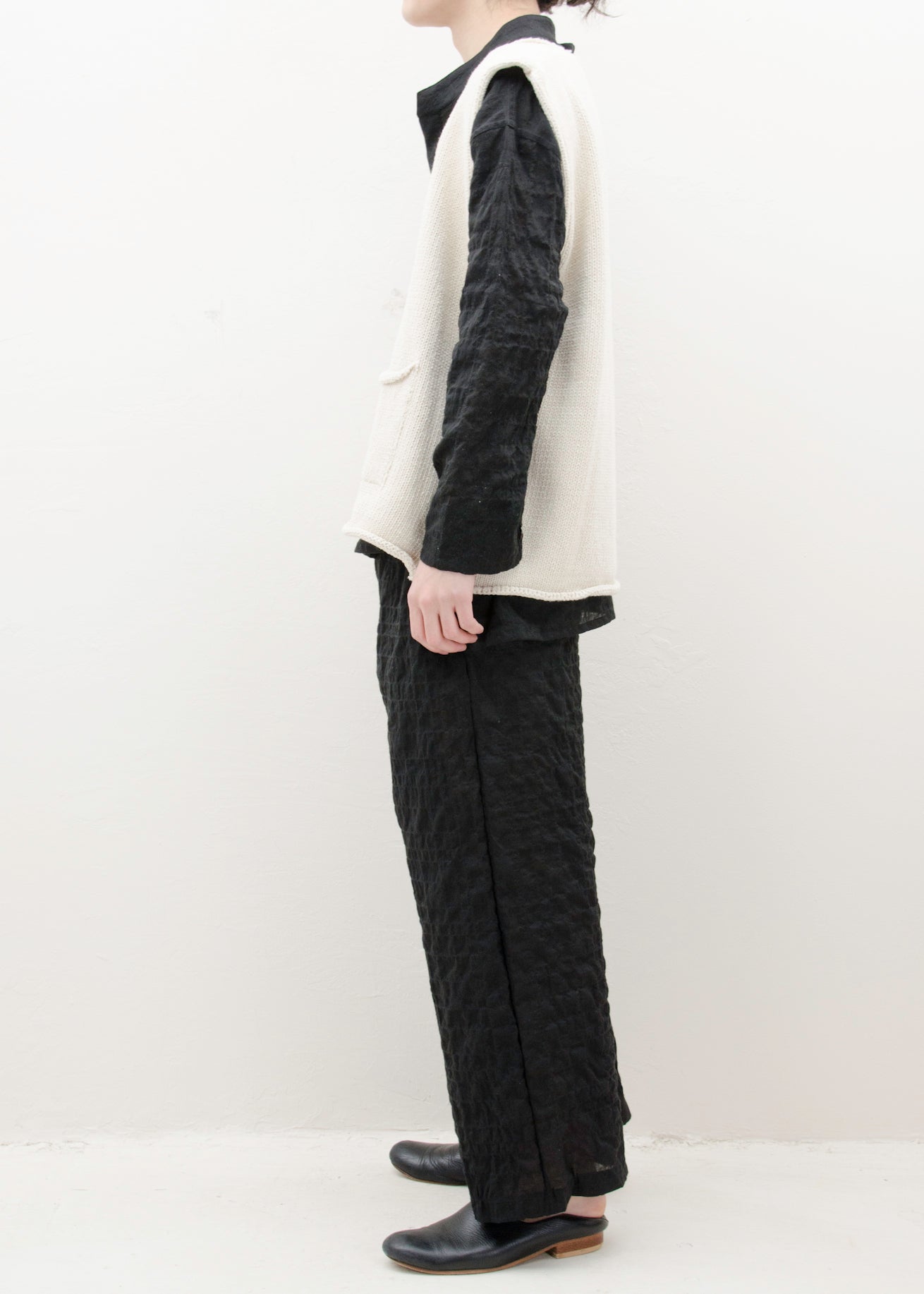 XENIA TELUNTS "Undyed Drop Neck Pocket Vest"