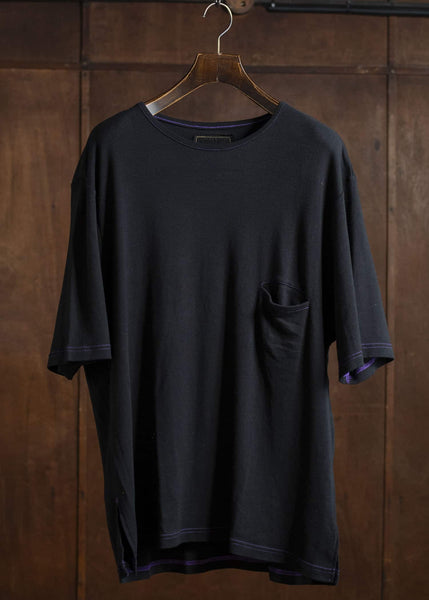 ZIIIN FAUST ONE POCKET LOOSE TEE BLACK WITH GRAPE STITCH