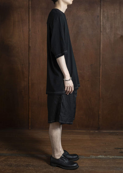 ZIIIN FAUST ONE POCKET LOOSE TEE BLACK WITH WHITE STITCH