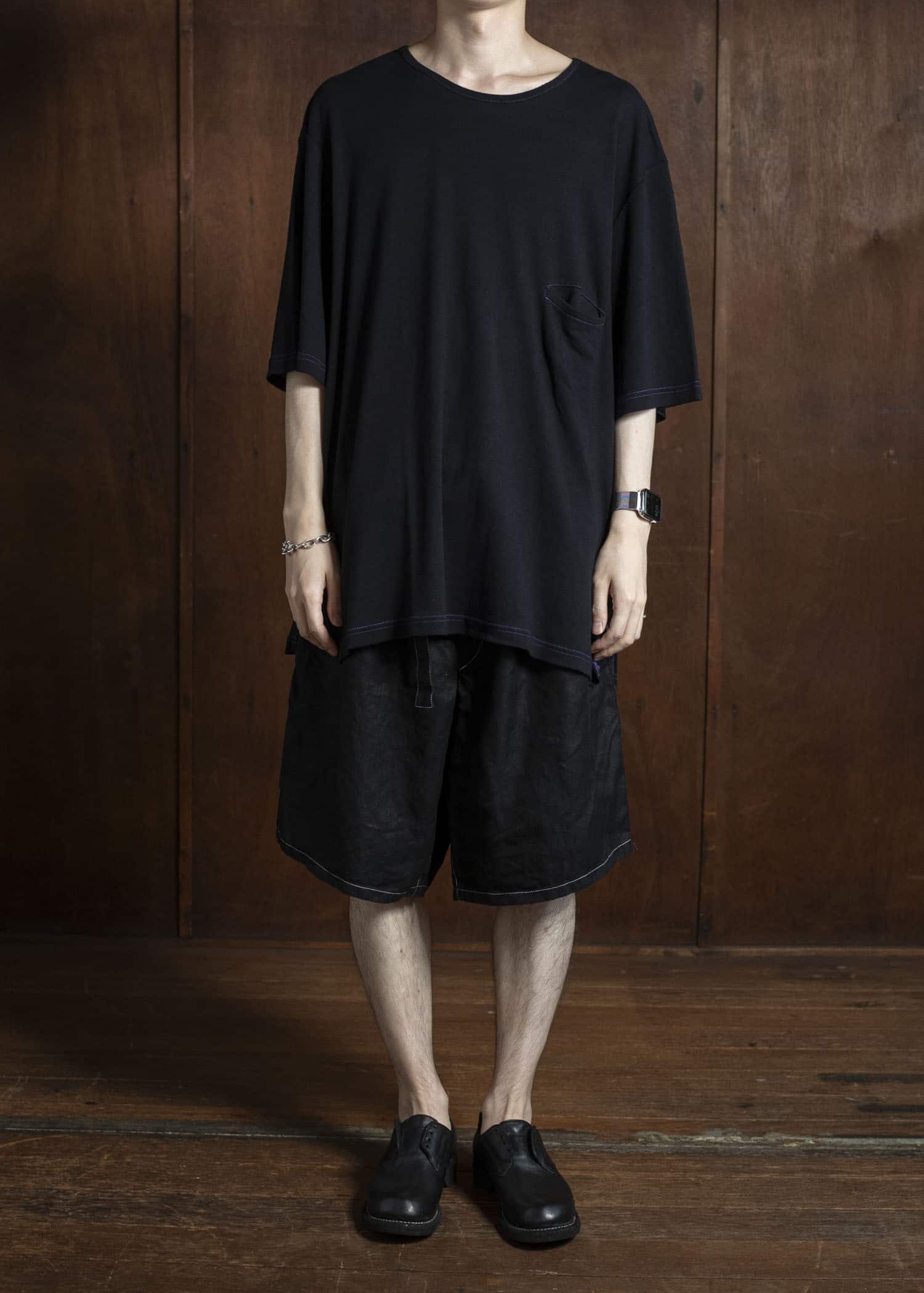 ZIIIN FAUST ONE POCKET LOOSE TEE BLACK WITH GRAPE STITCH