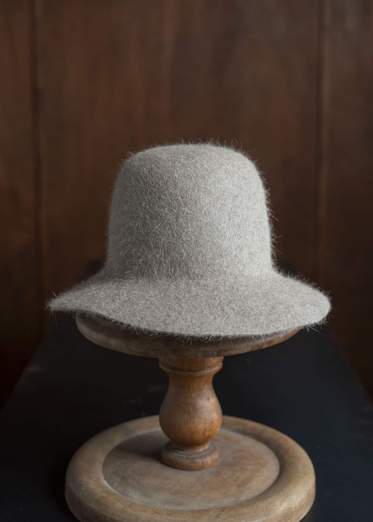 JAN-JAN VAN ESSCHE HAT#9 RABBIT FAR FELT