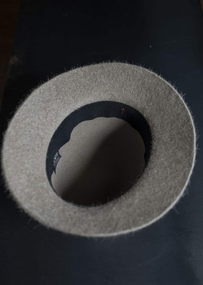 JAN-JAN VAN ESSCHE HAT#9 RABBIT FAR FELT