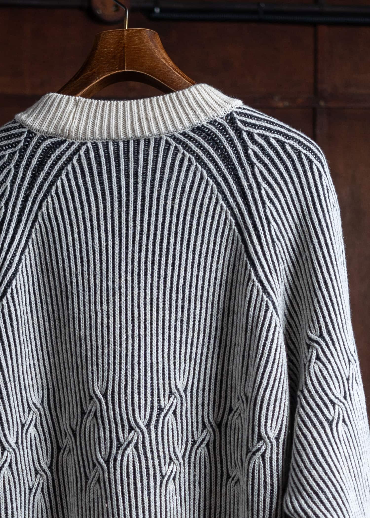 JAN-JAN VAN ESSCHE KNIT#66 Wide Fit Cable Knitted Crew Neck Sweater Knits Wool Lino White-Anthracite