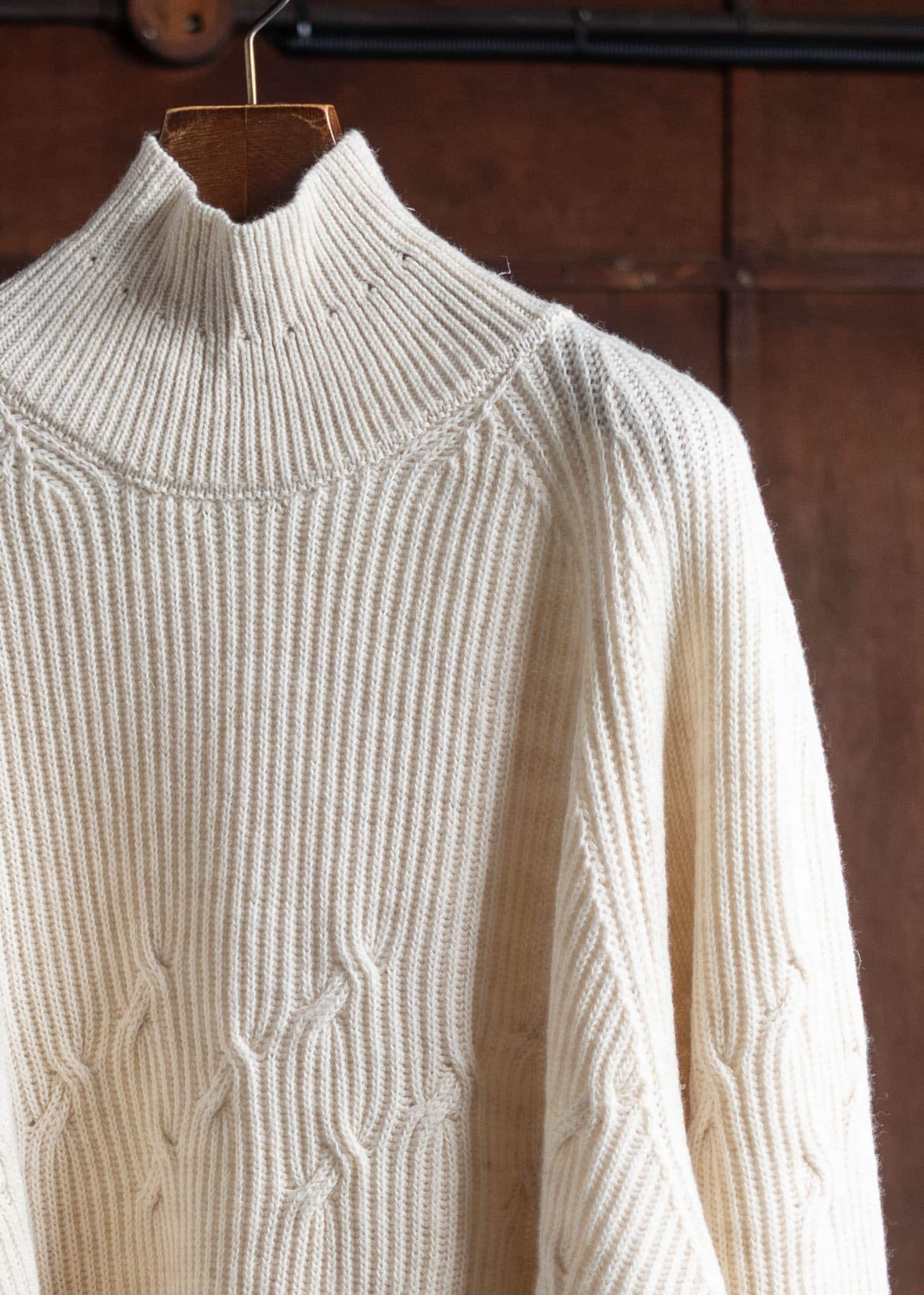 JAN-JAN VAN ESSCHE KNIT#67 Wide Fit Cable Knitted Turtle Neck Sweater Wool Lino White