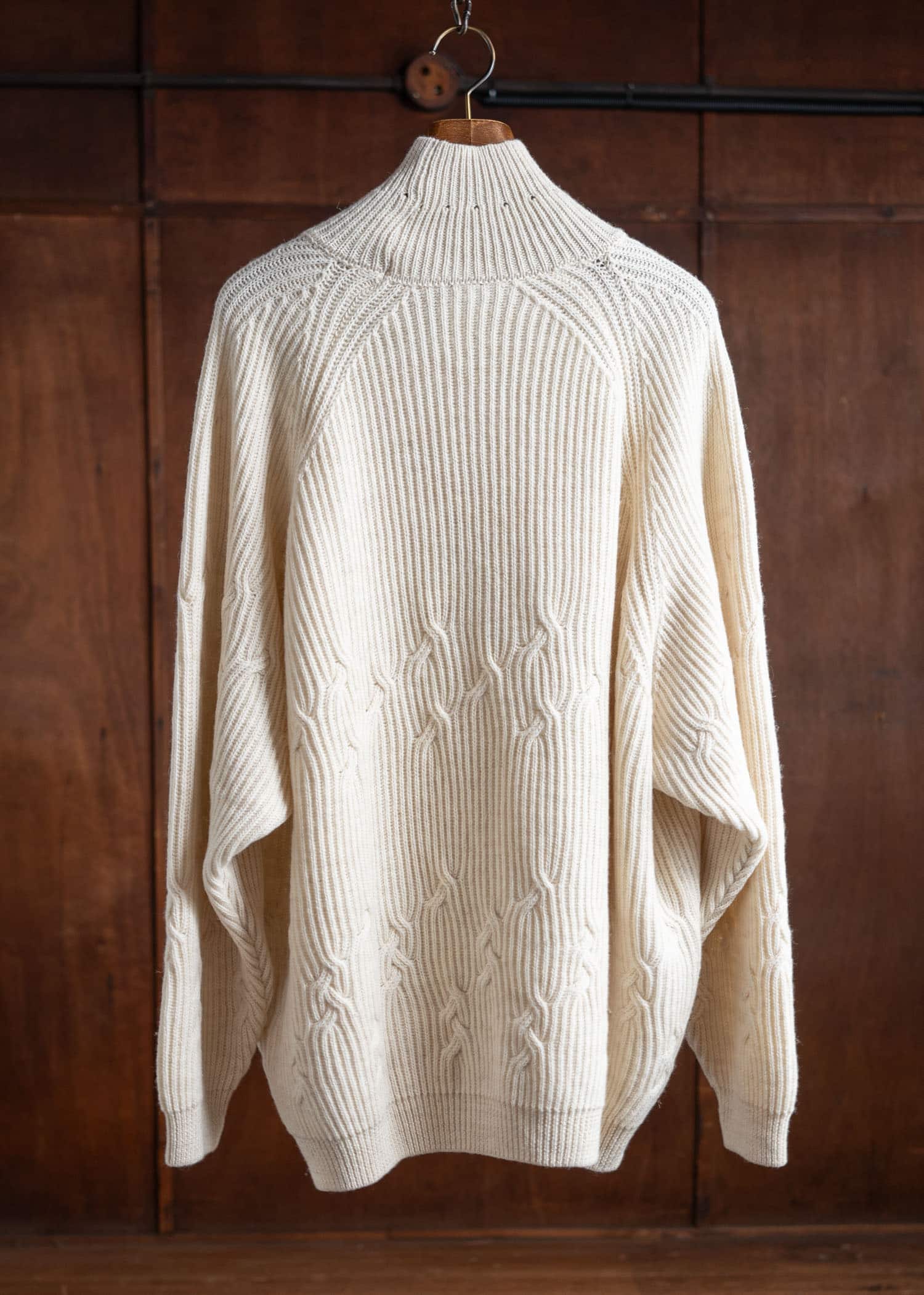 JAN-JAN VAN ESSCHE KNIT#67 Wide Fit Cable Knitted Turtle Neck Sweater Wool Lino White