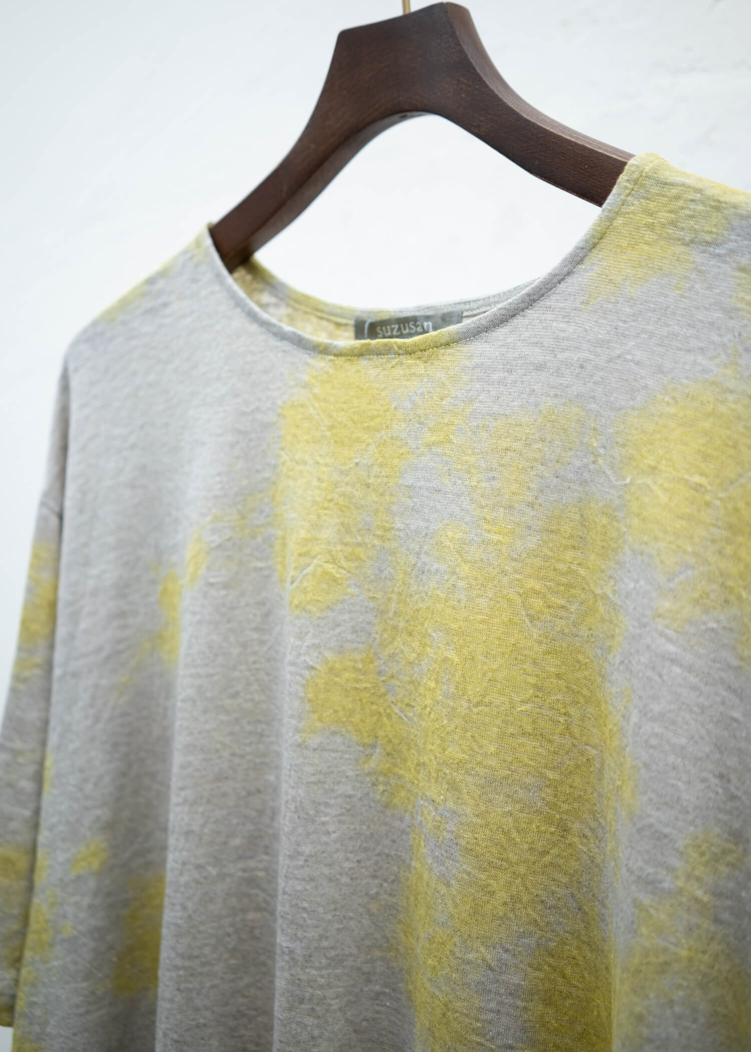 SUZUSAN Linen Jersey Short Sleeve T-Shirt Yellow / Grge