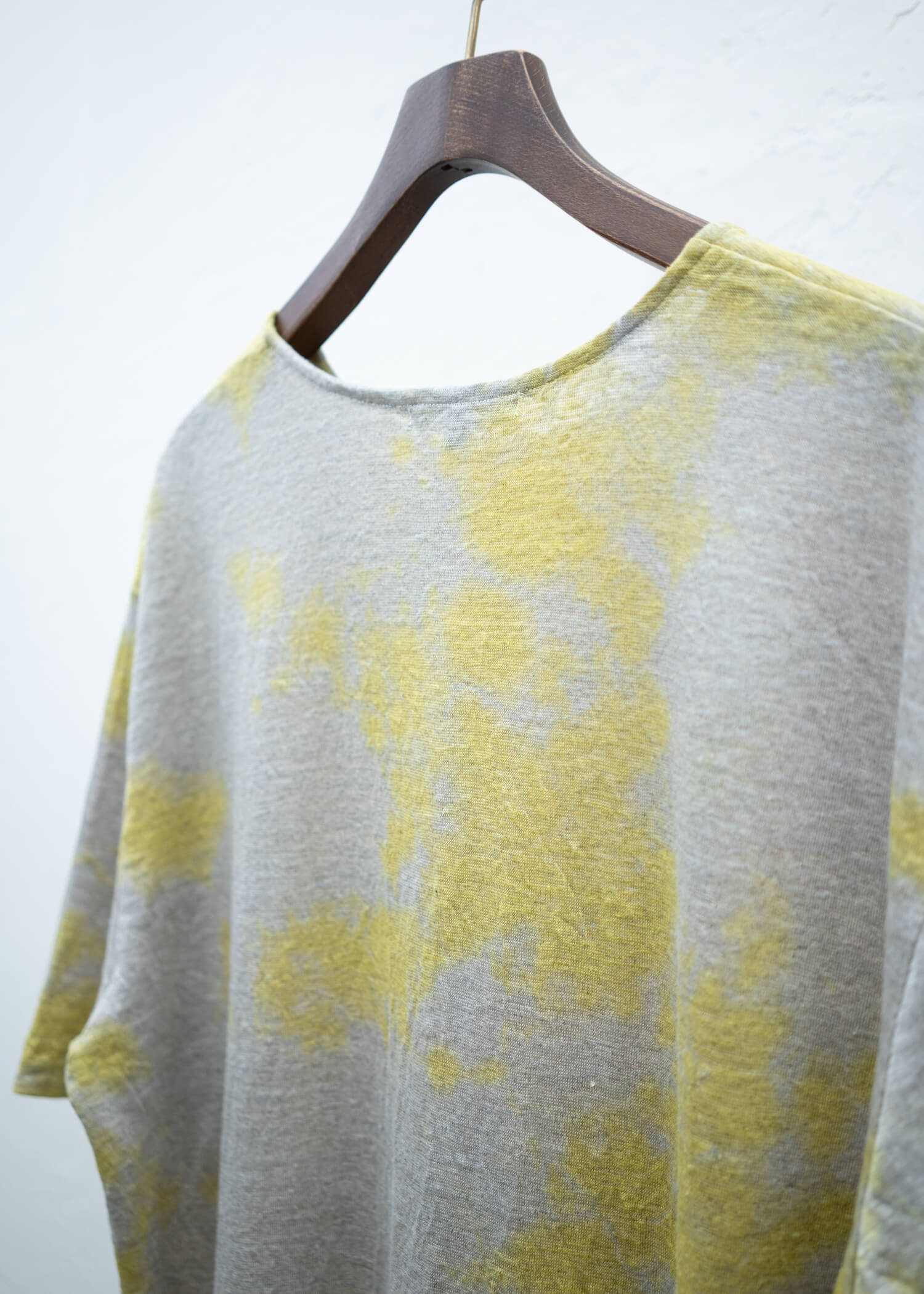 SUZUSAN Linen Jersey Short Sleeve T-Shirt Yellow / Grge