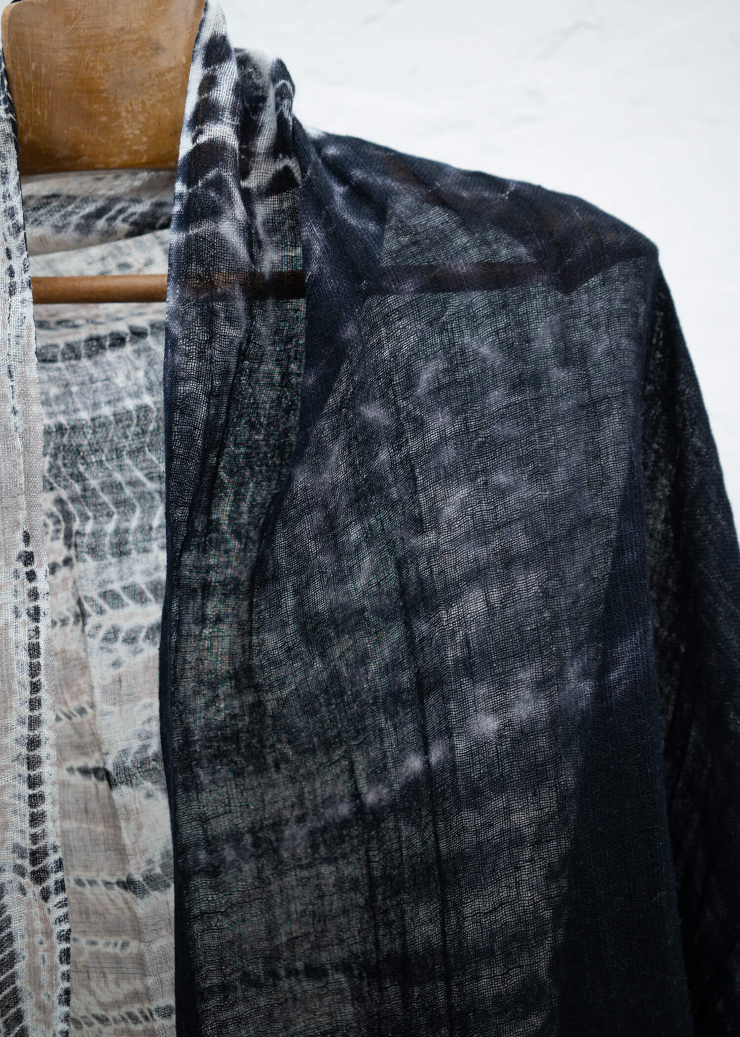 SUZUSAN Hand Woven Linen Shawl